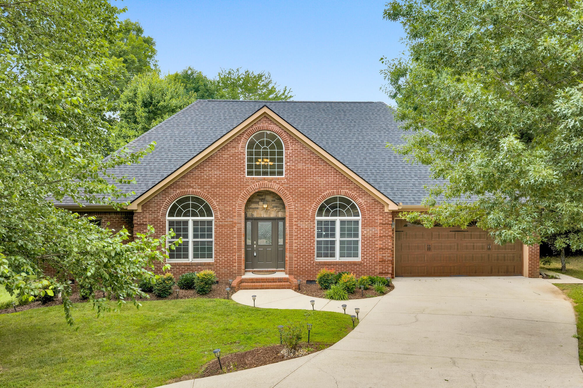 9237 Leaf Brook Lane Property Photo 3