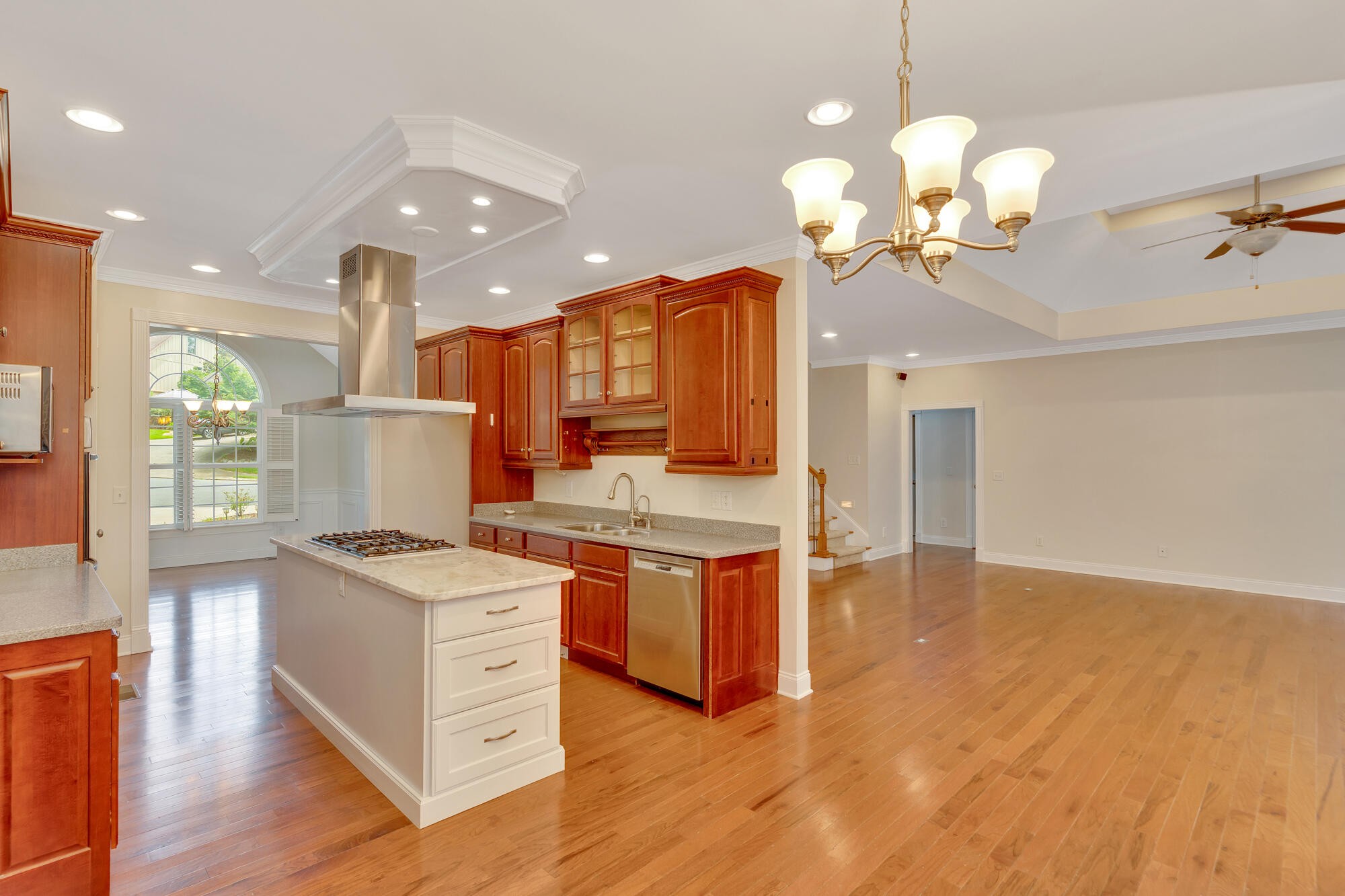 9237 Leaf Brook Lane Property Photo 10