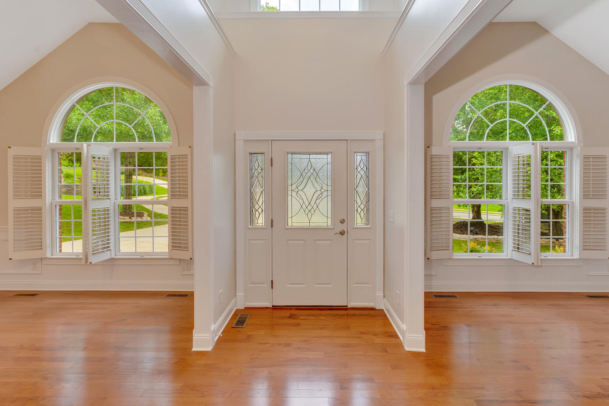 9237 Leaf Brook Lane Property Photo 13