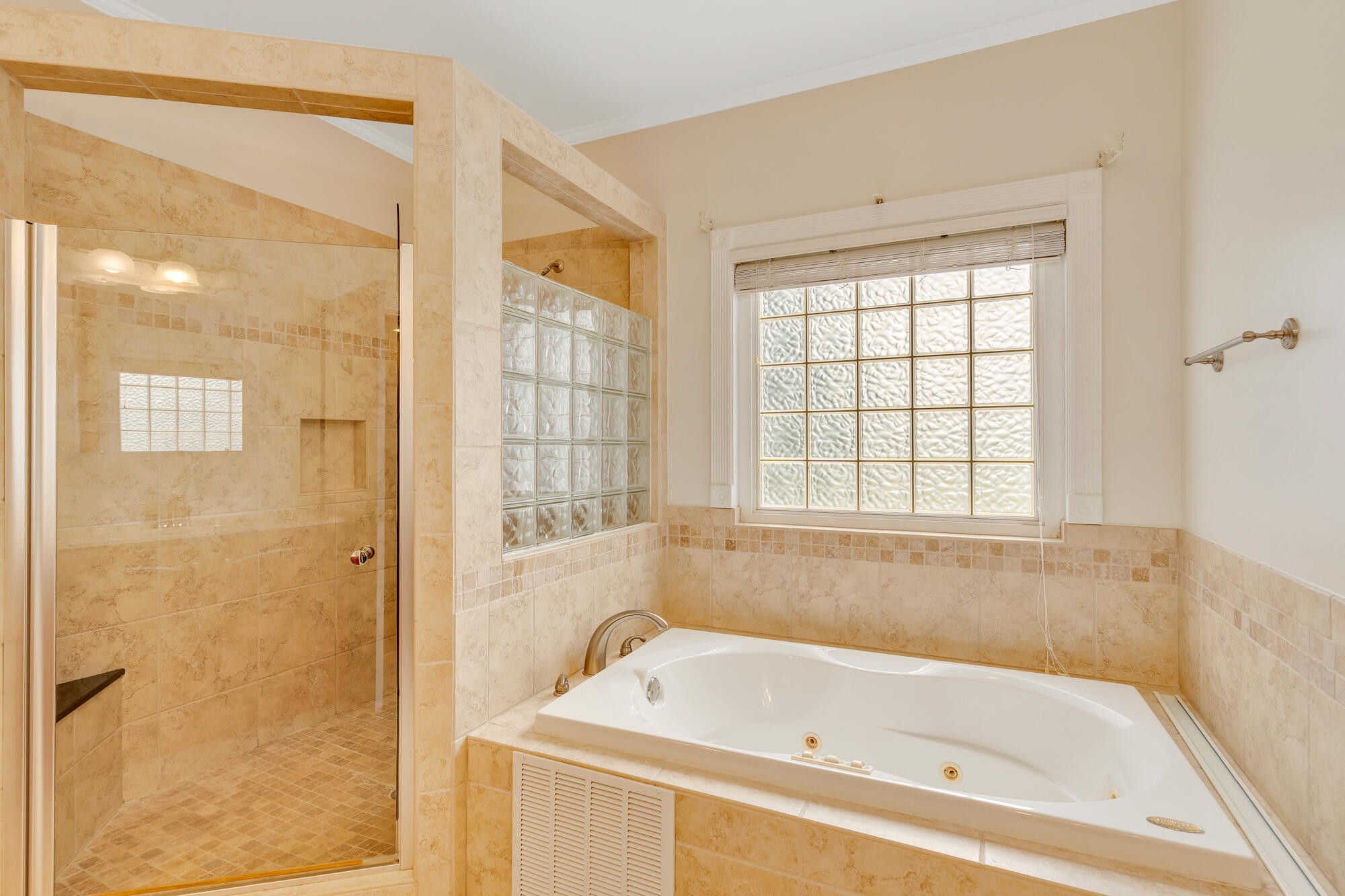 9237 Leaf Brook Lane Property Photo 30
