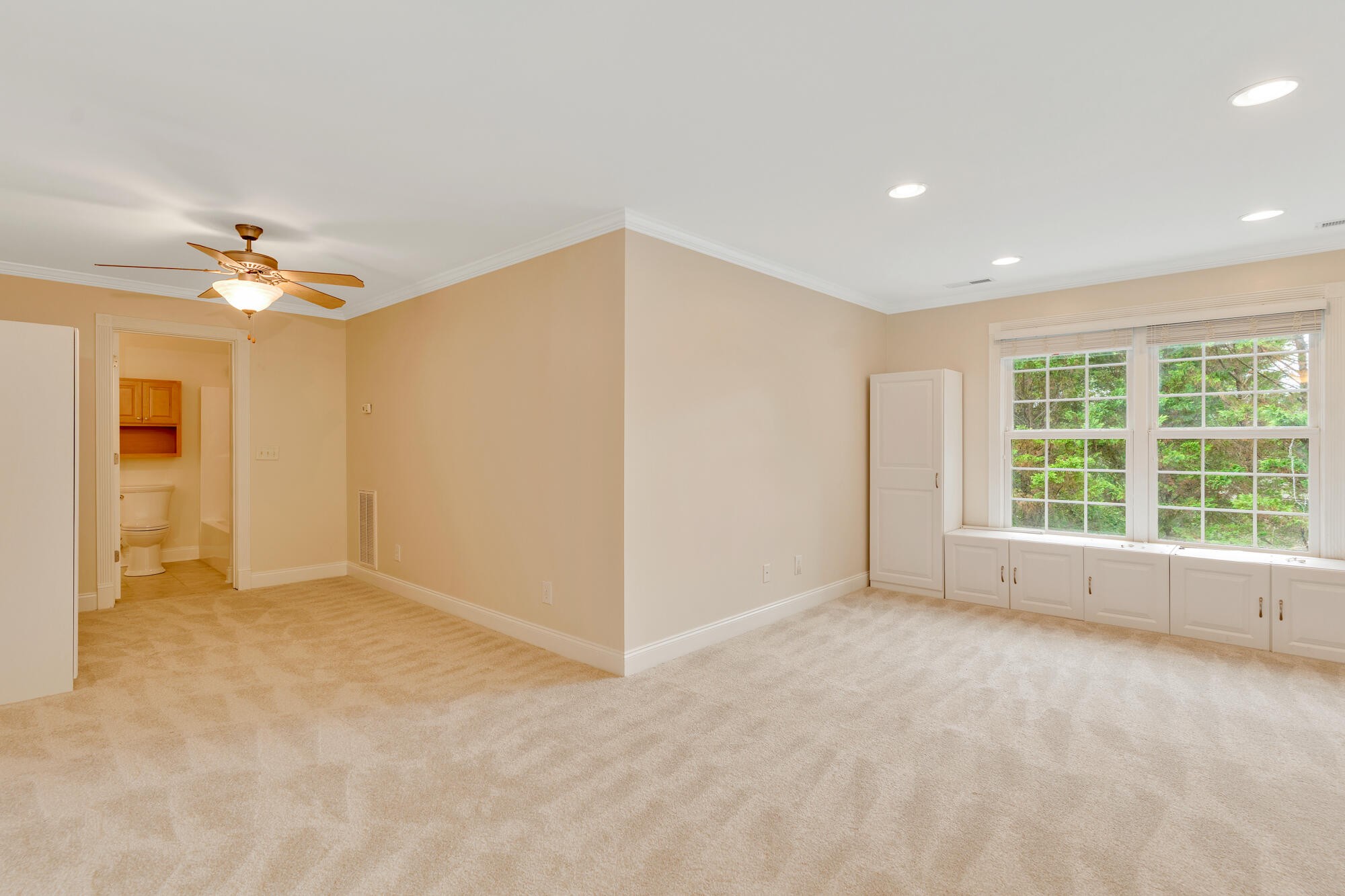 9237 Leaf Brook Lane Property Photo 36