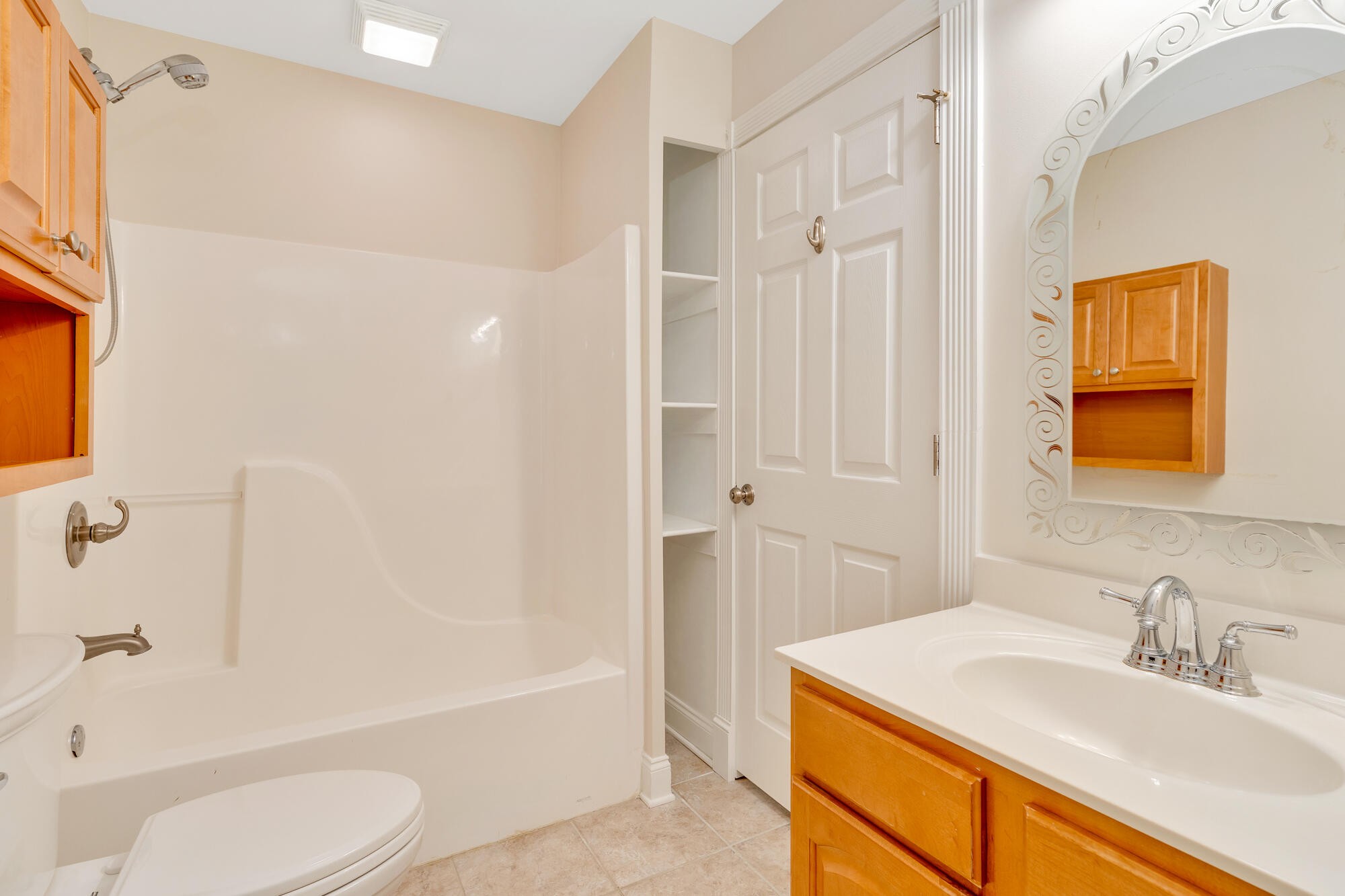 9237 Leaf Brook Lane Property Photo 38