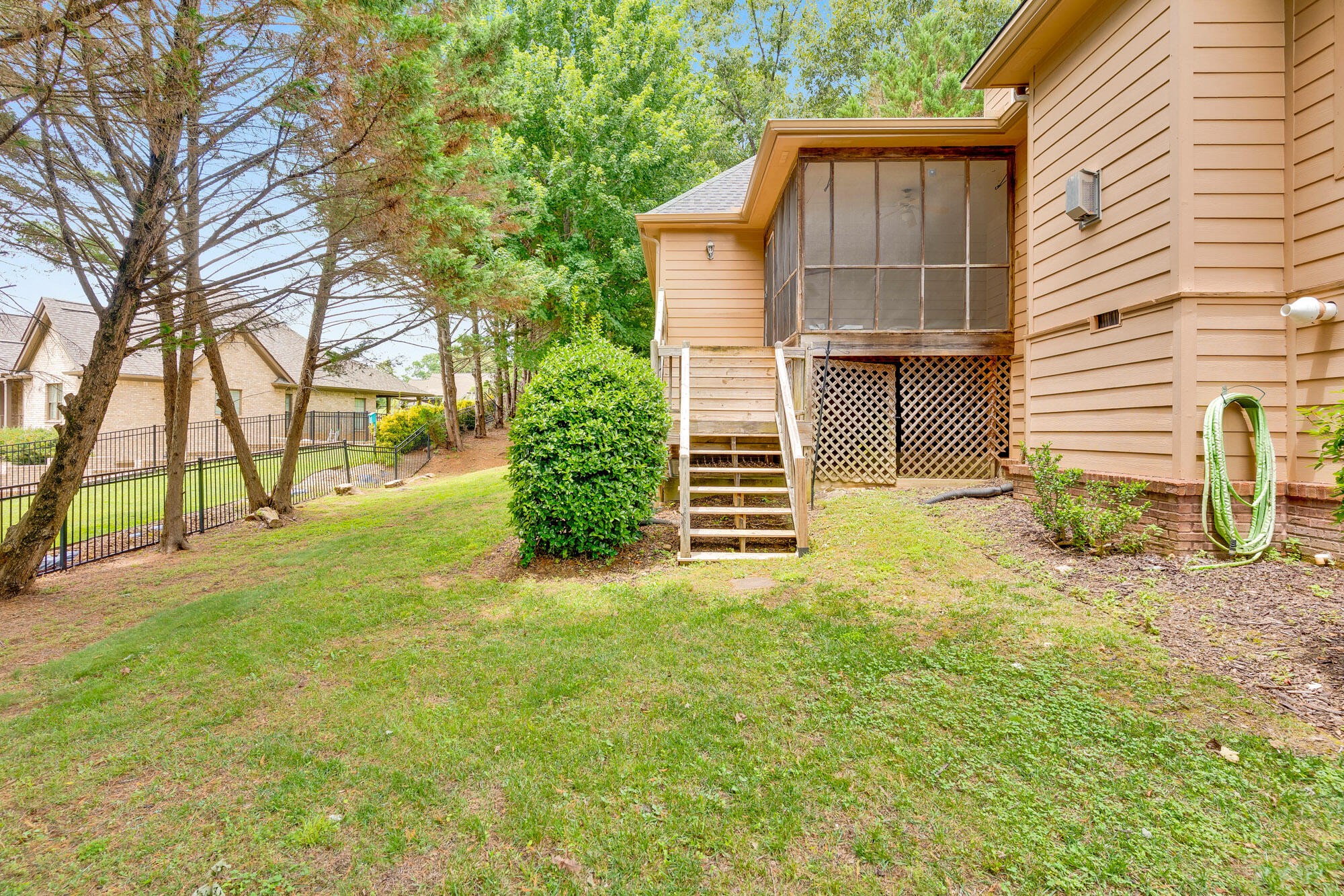 9237 Leaf Brook Lane Property Photo 44