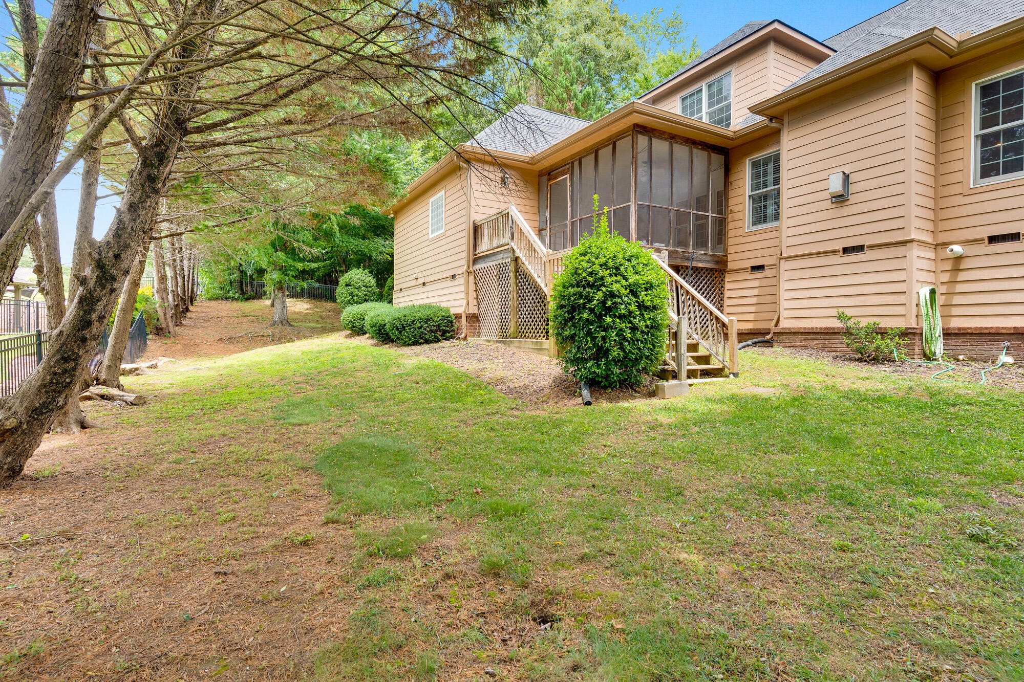 9237 Leaf Brook Lane Property Photo 45