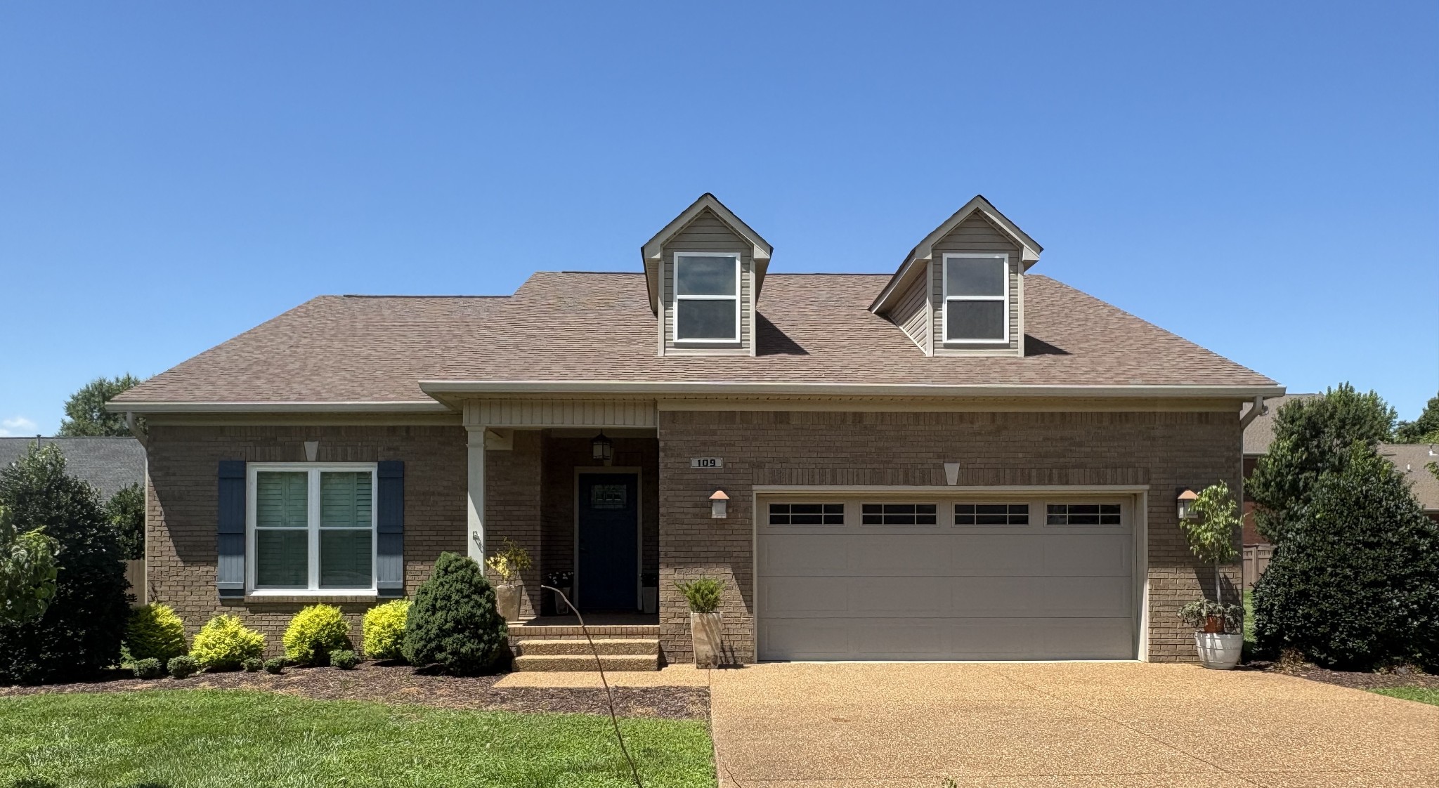 109 Sugar Tree Ln