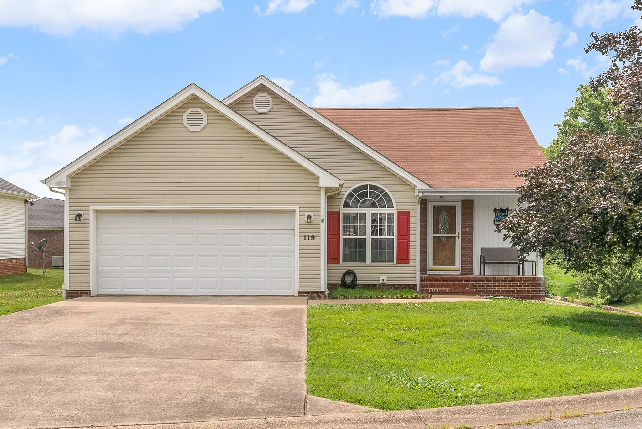 119 Carriage Way Property Photo 1