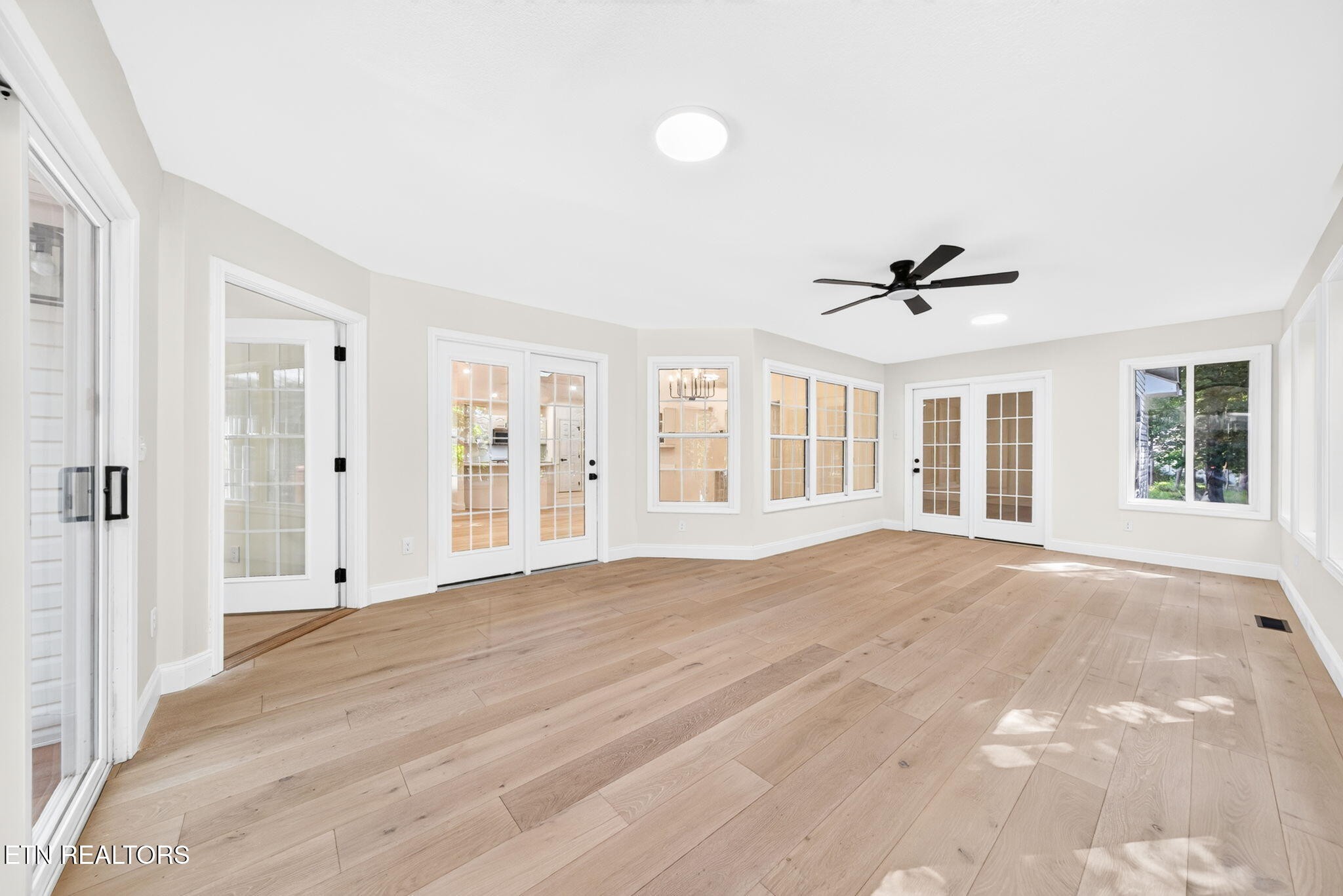 35 Leaf Circle Property Photo 17
