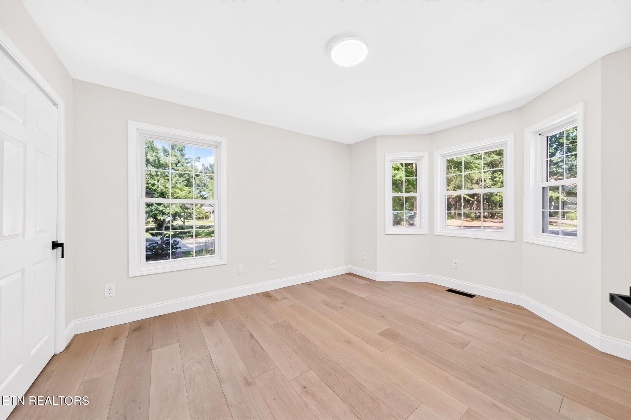 35 Leaf Circle Property Photo 28