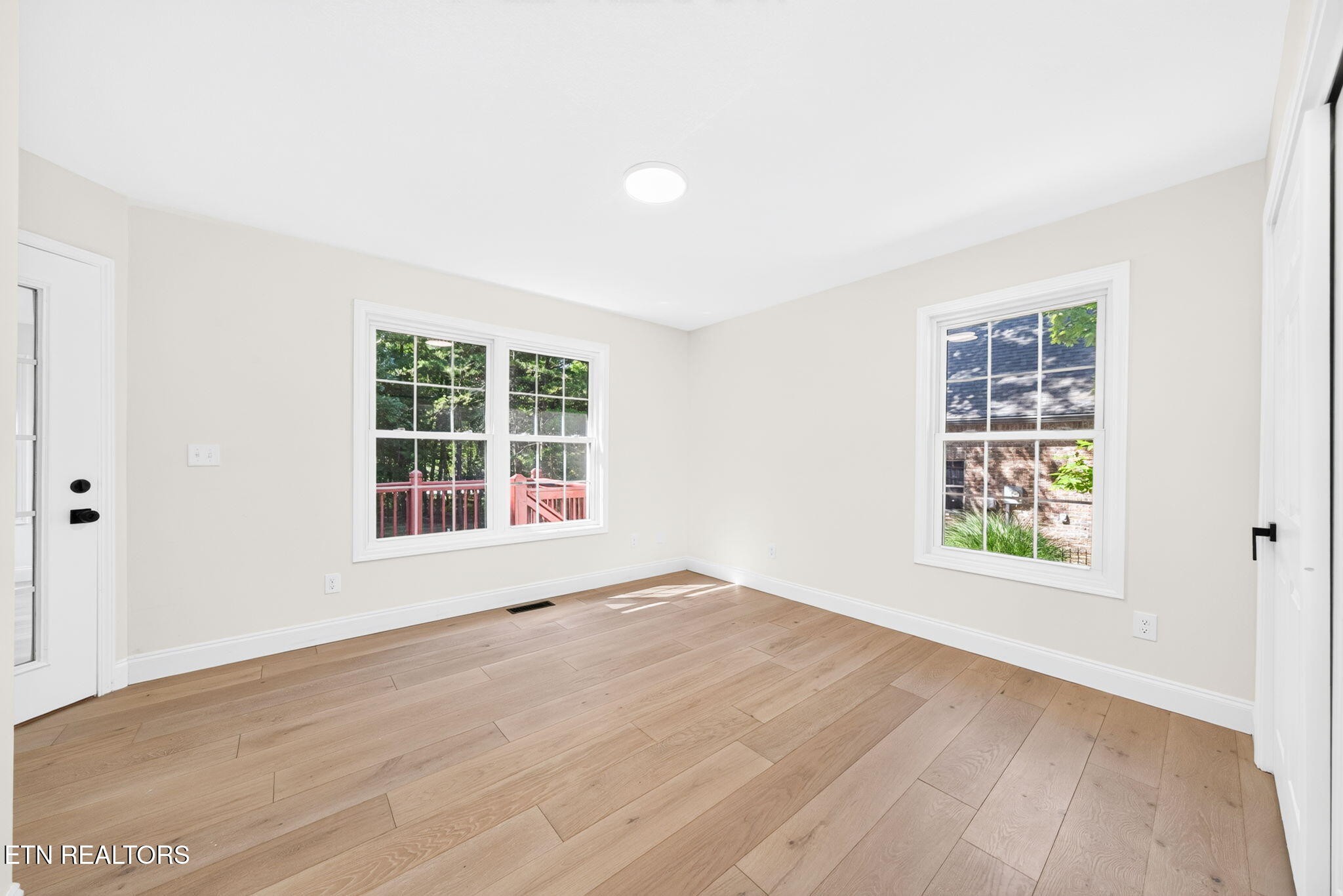 35 Leaf Circle Property Photo 31