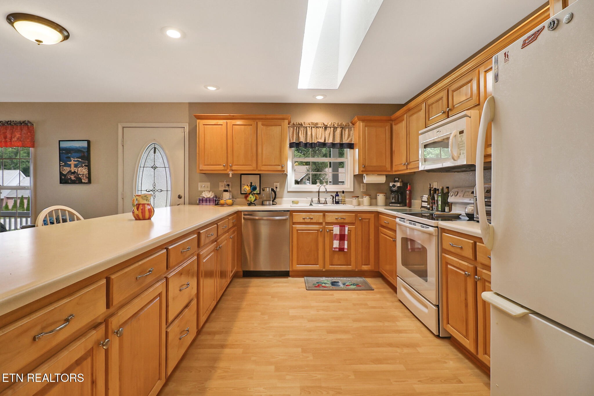 21 Knights Way Property Photo 12