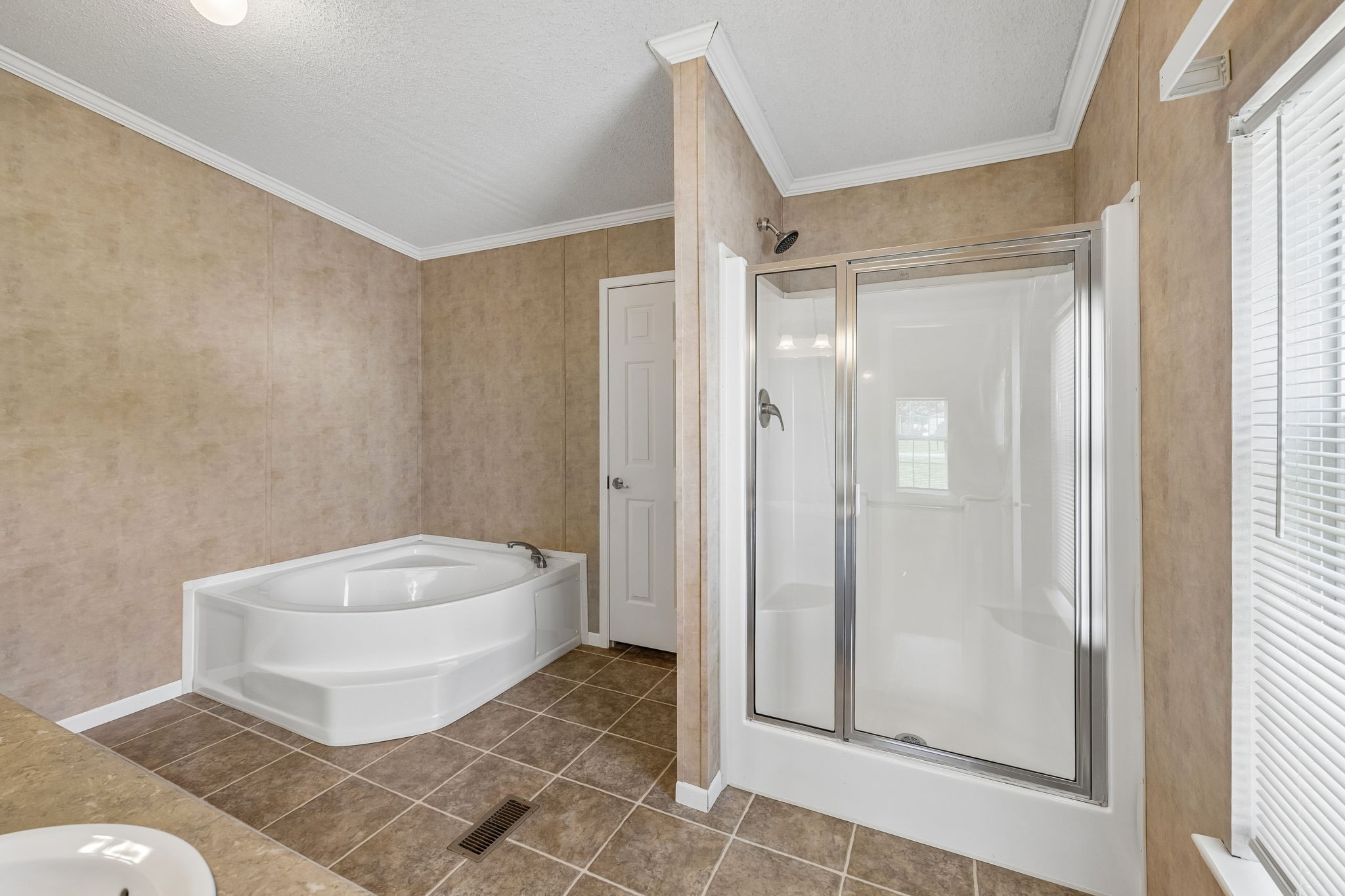174 Mavis Dr Property Photo 29