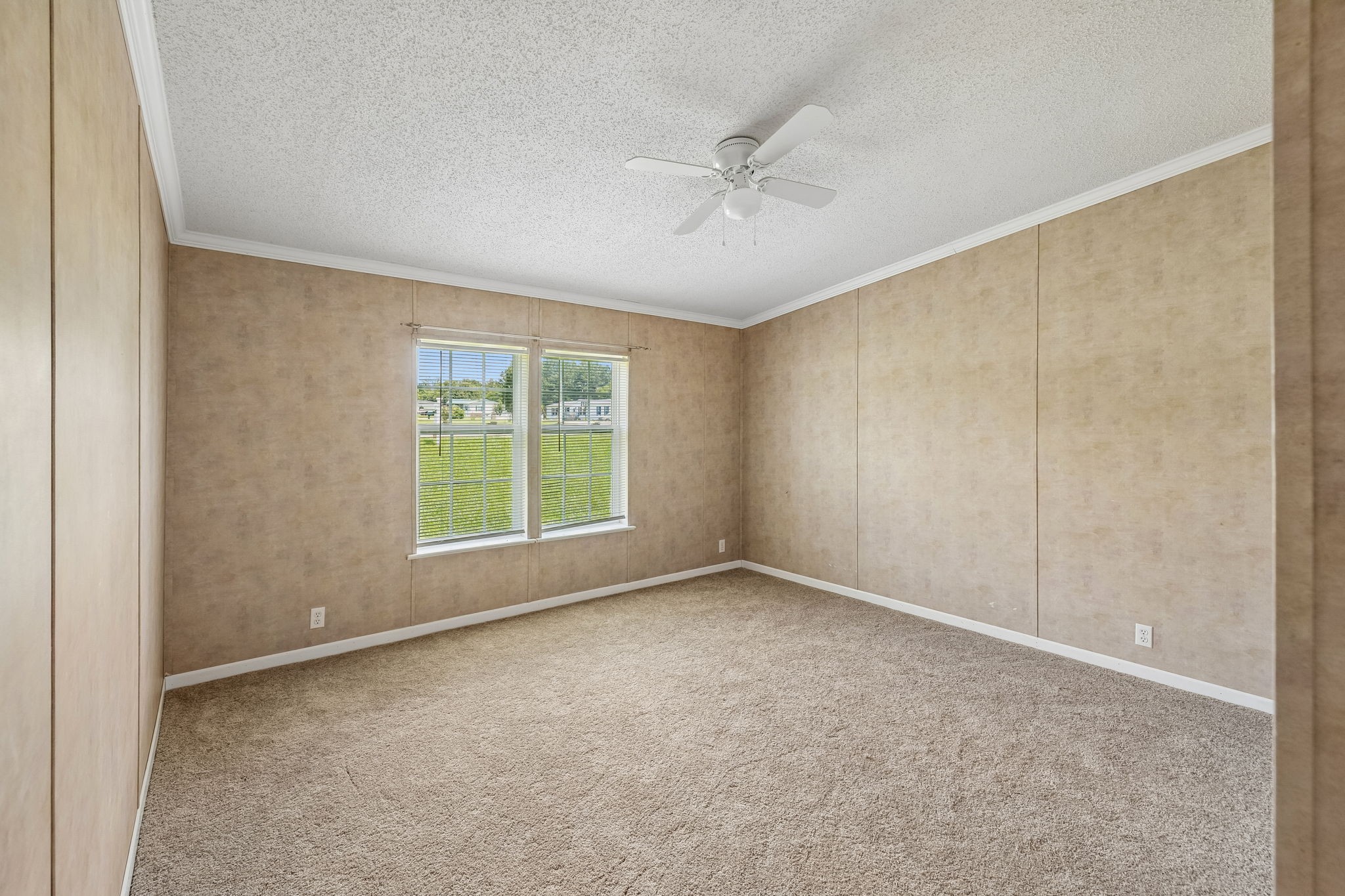 174 Mavis Dr Property Photo 34