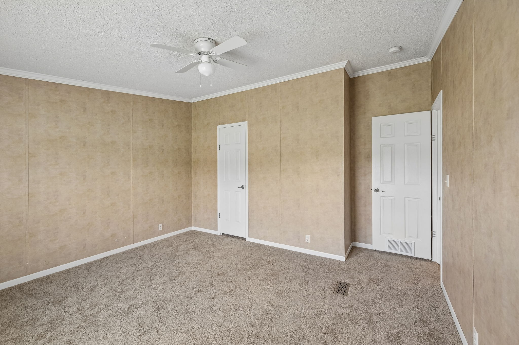 174 Mavis Dr Property Photo 35