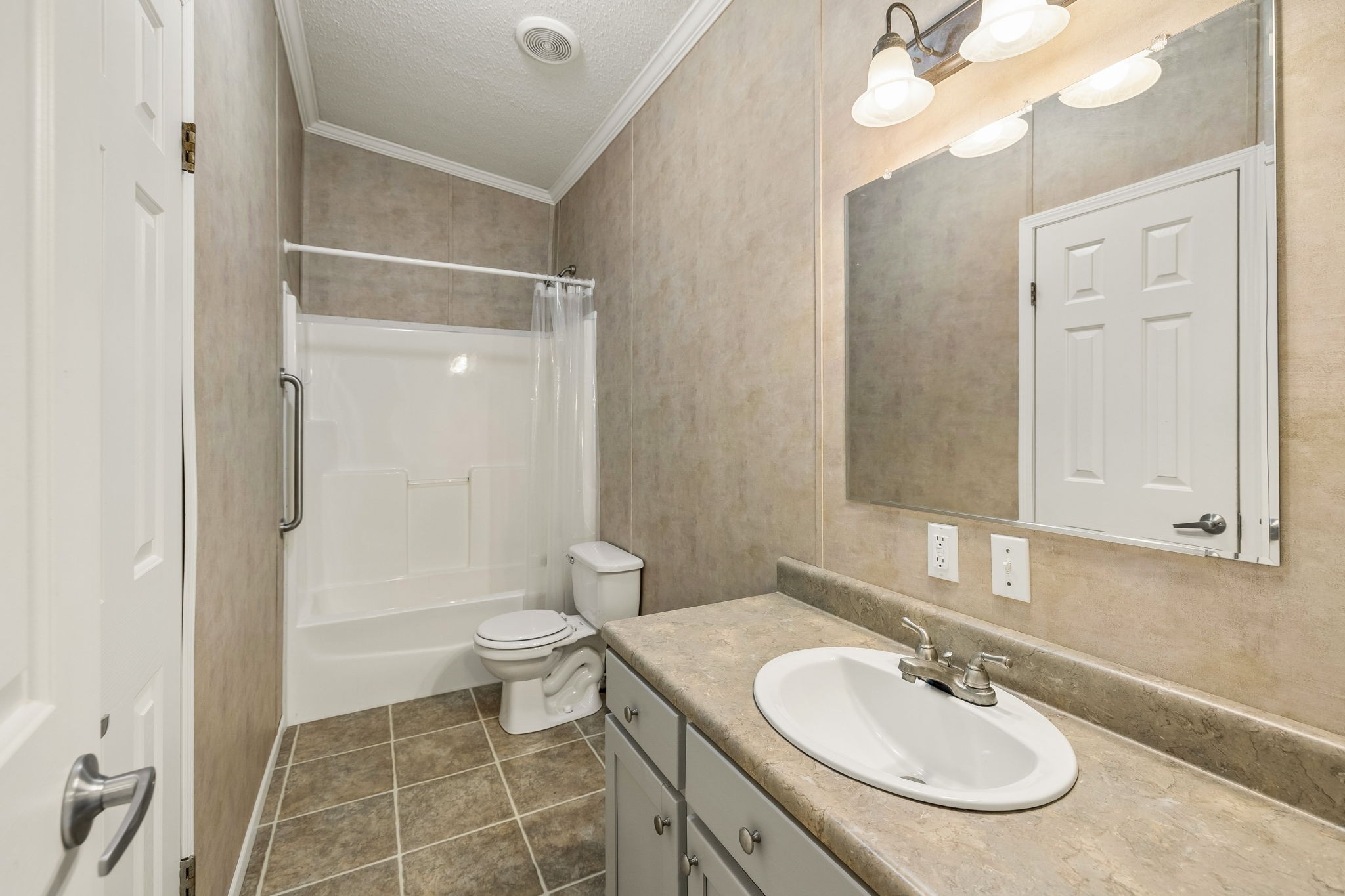 174 Mavis Dr Property Photo 36