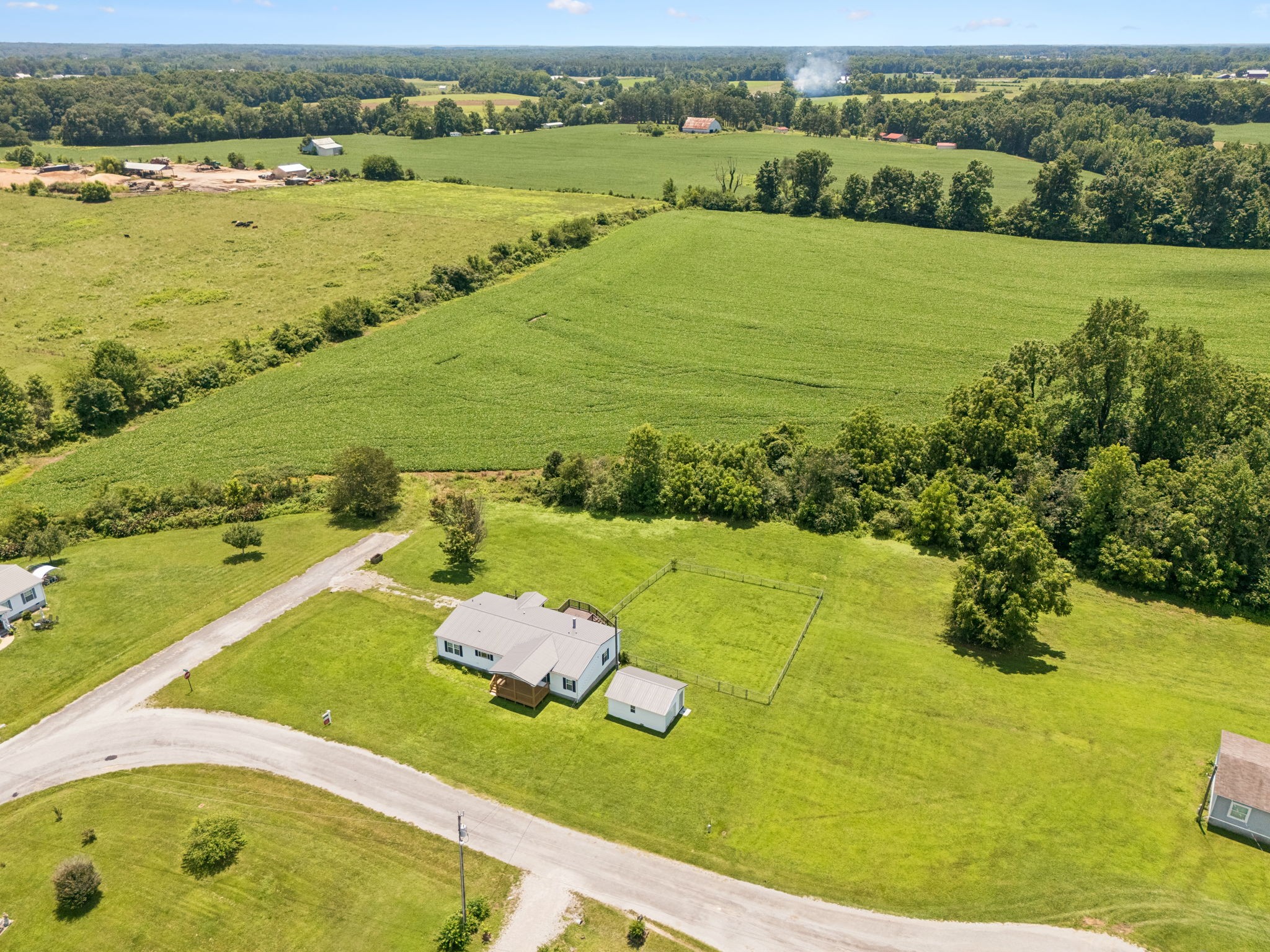 174 Mavis Dr Property Photo 47