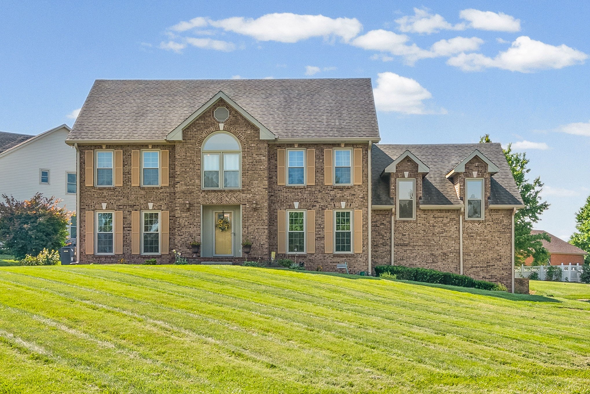 215 Avignon Way