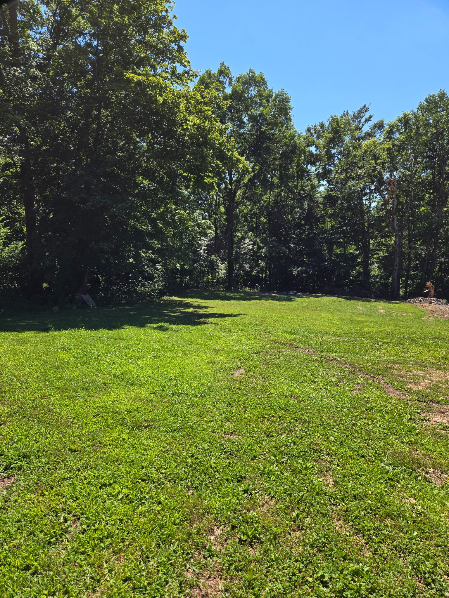 8704 Richards Ln Property Photo 1