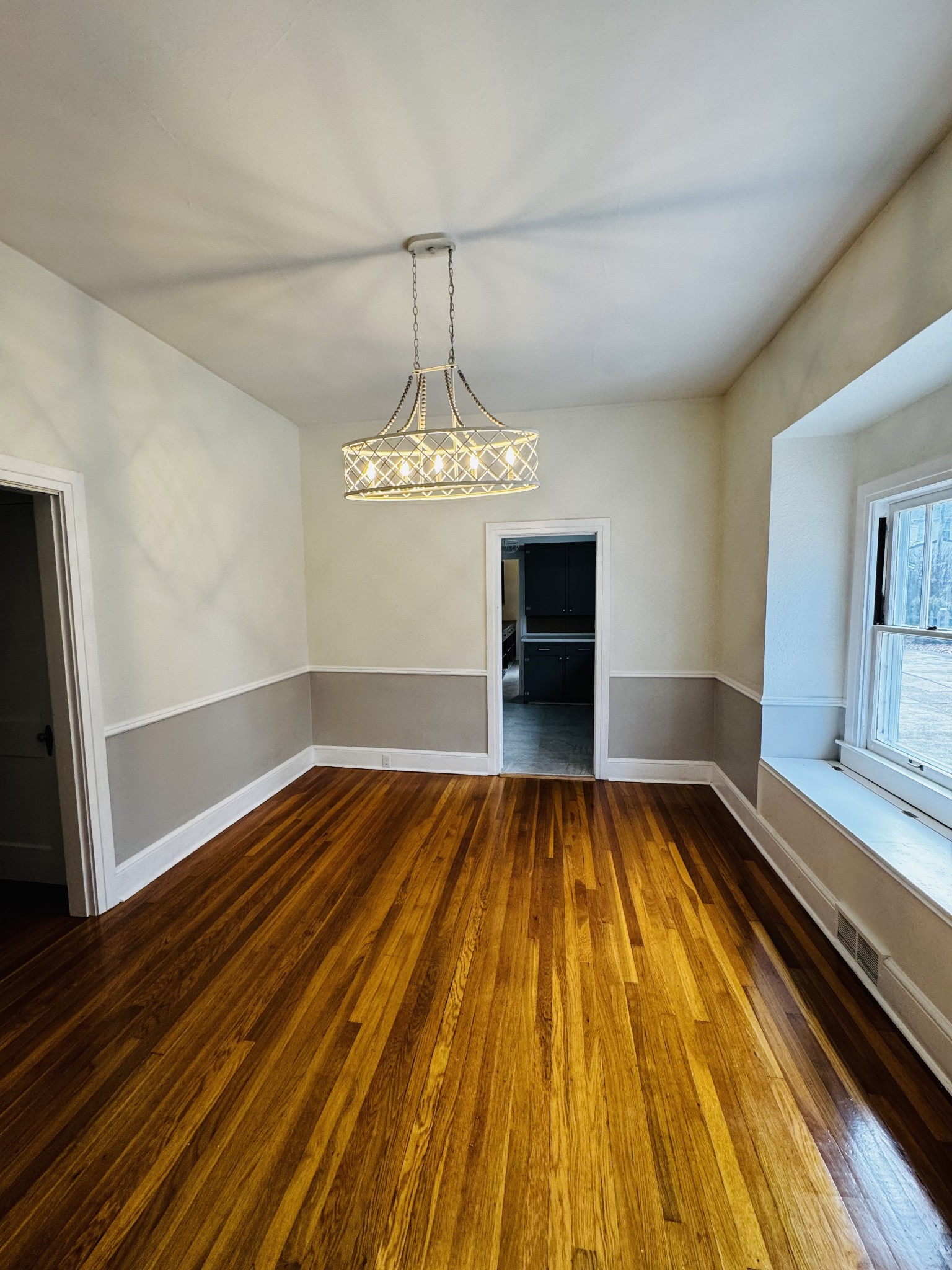 321 Walnut St Property Photo 10