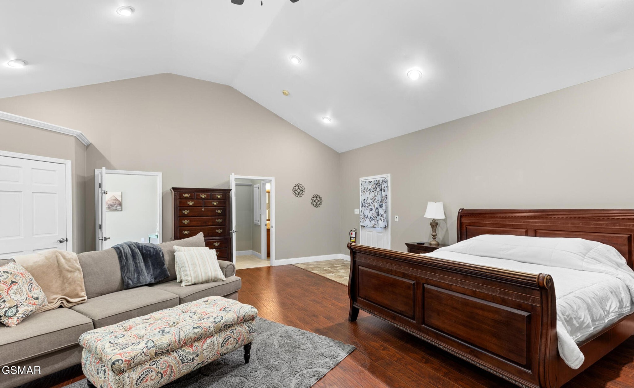 740 Pollard Road Property Photo 10