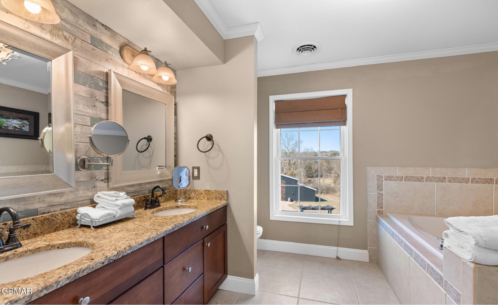 740 Pollard Road Property Photo 18