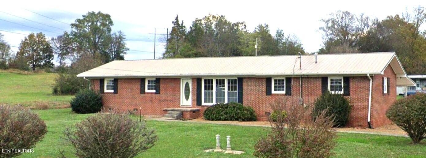 992 Shelly Rd Property Photo 1