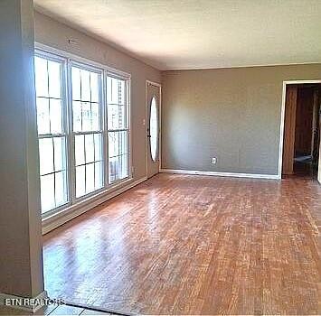992 Shelly Rd Property Photo 6