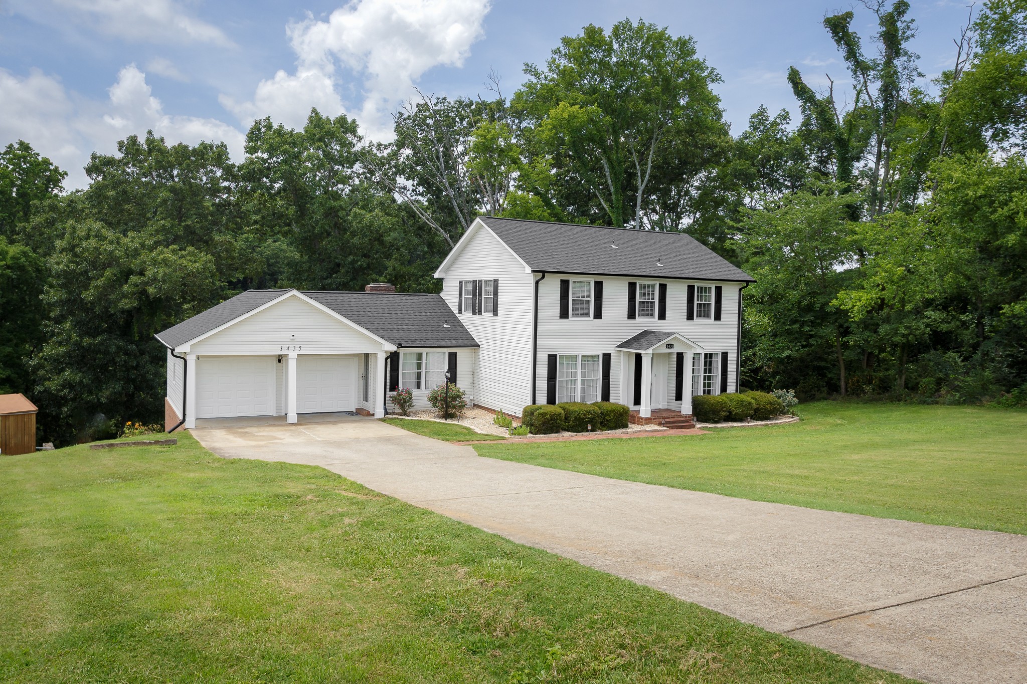 1435 County Road 413 Property Photo 2