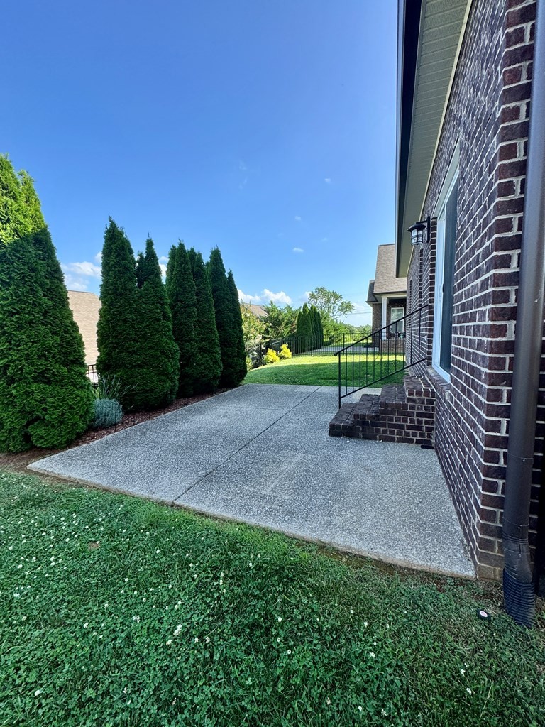 1135 Cross Pointe Dr Property Photo 28