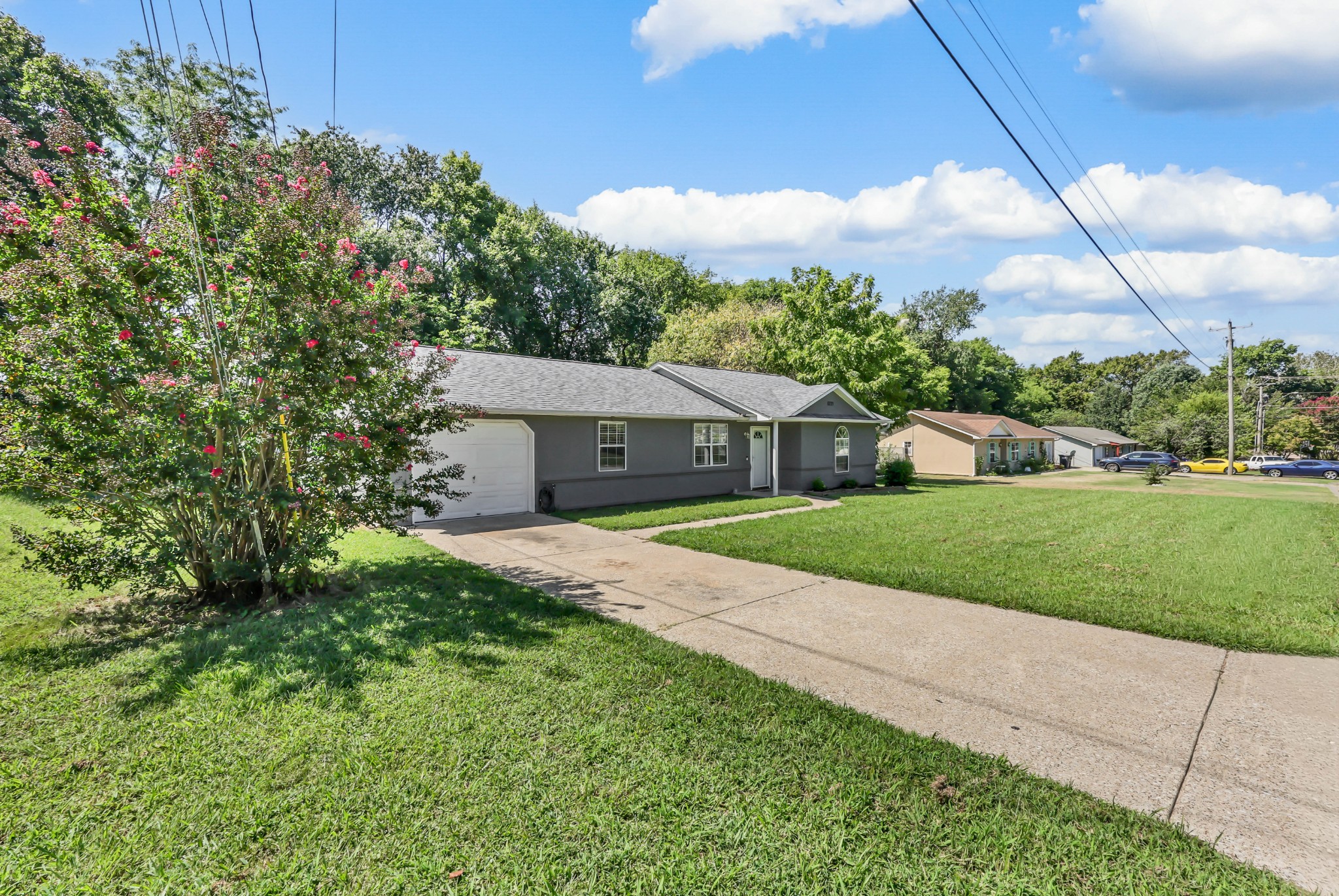 1221 Patton Pl Property Photo 4