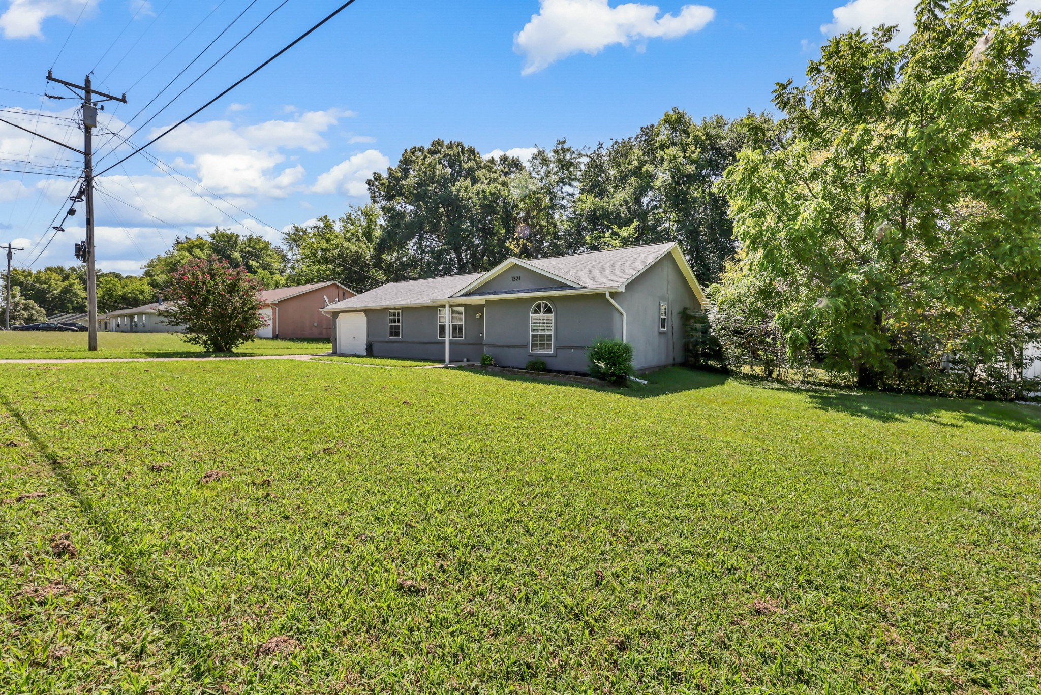 1221 Patton Pl Property Photo 5