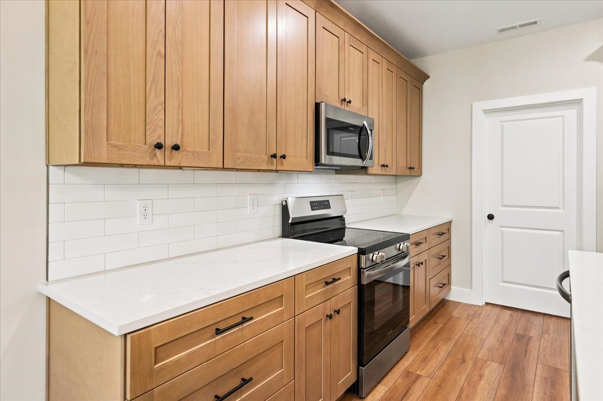 5317 Mia Court, Nw Property Photo 14