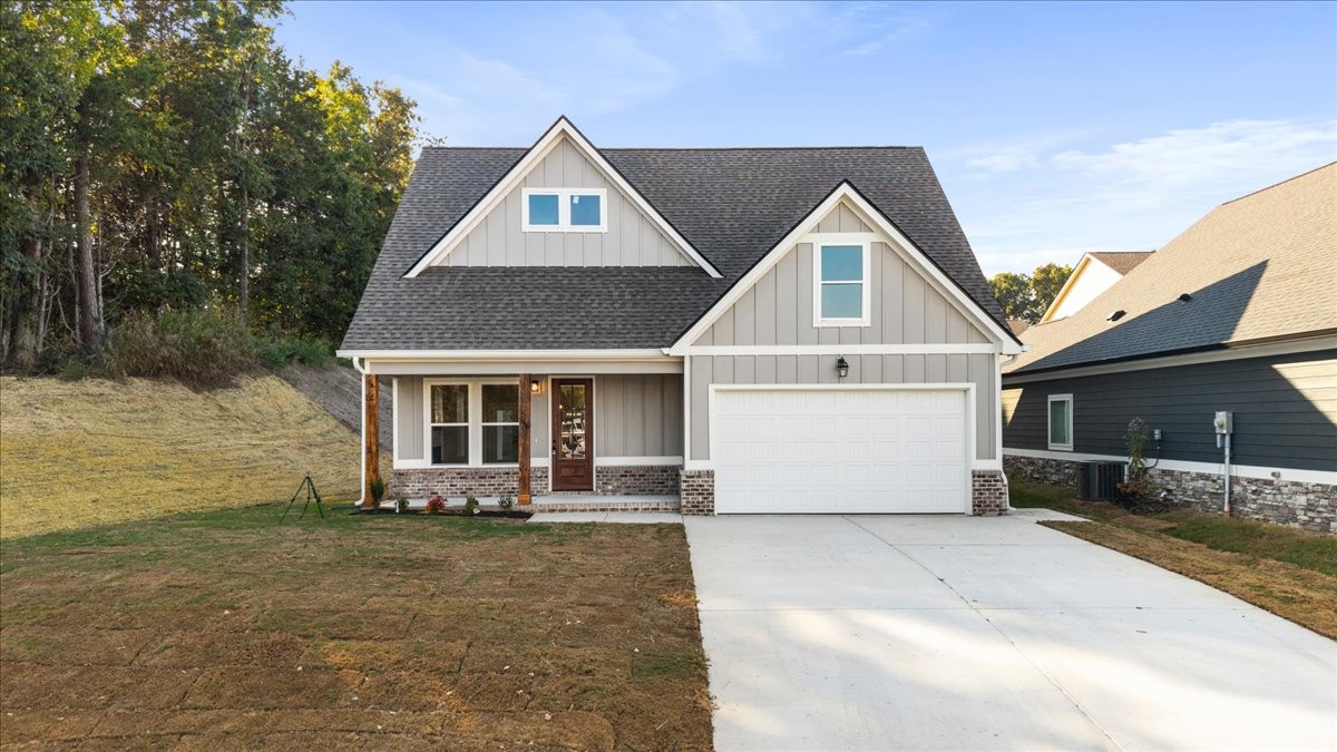 5105 Ella Lane, Nw Property Photo 2