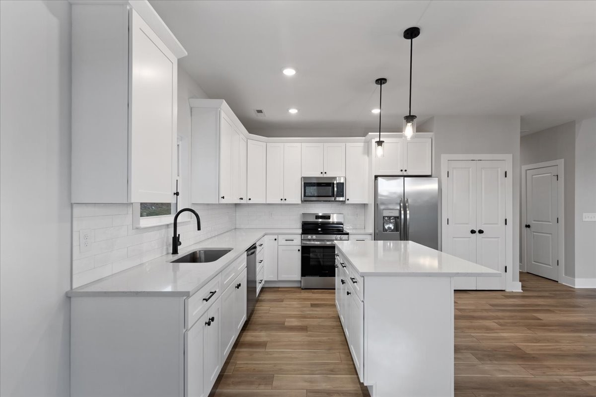 5105 Ella Lane, Nw Property Photo 12