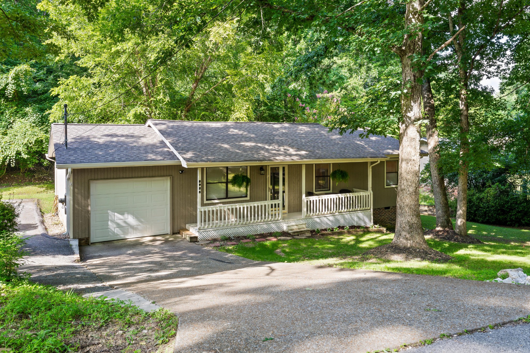 8925 E Ridge Trail Road