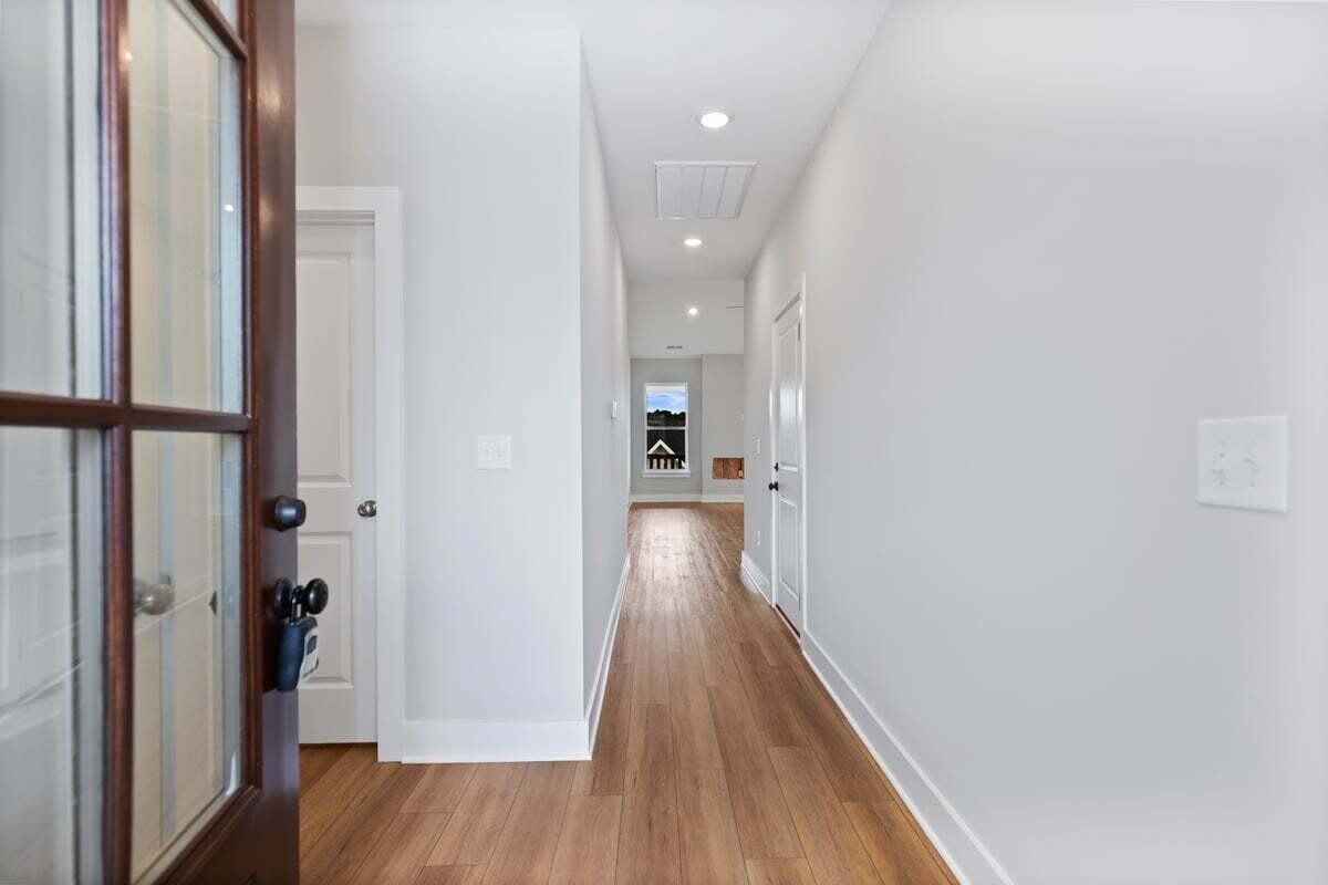 5214 Norah Place, Nw Property Photo 4
