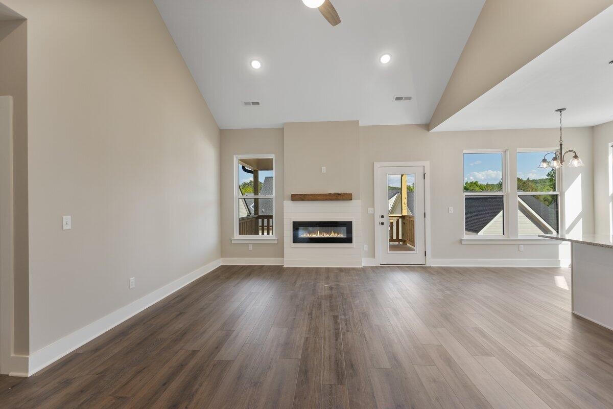 5214 Norah Place, Nw Property Photo 5