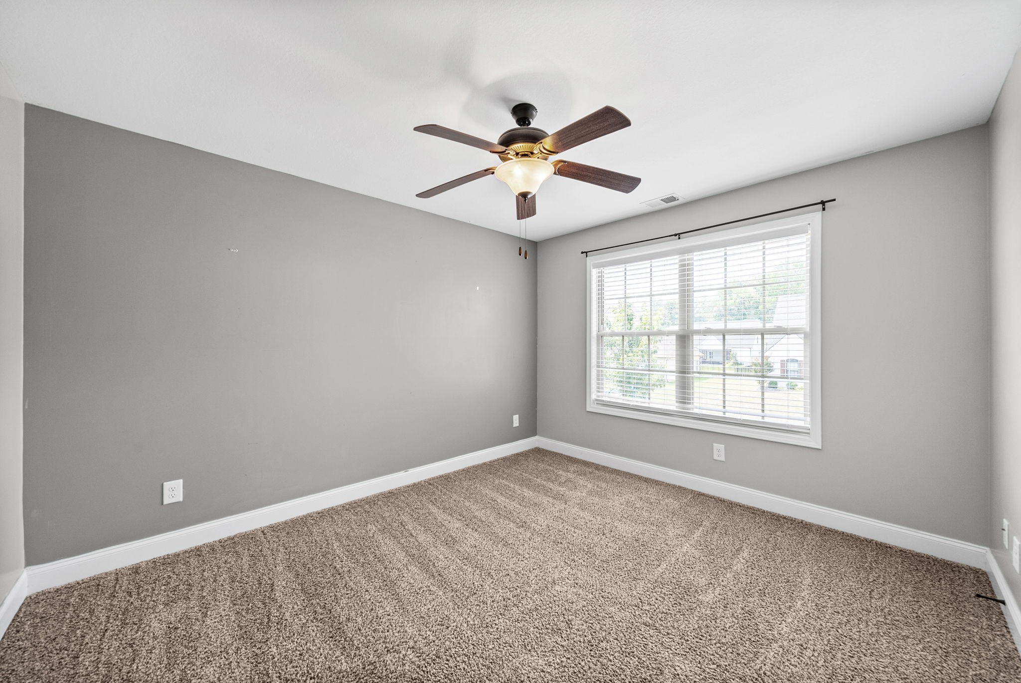 525 Bowden Dr Property Photo 34