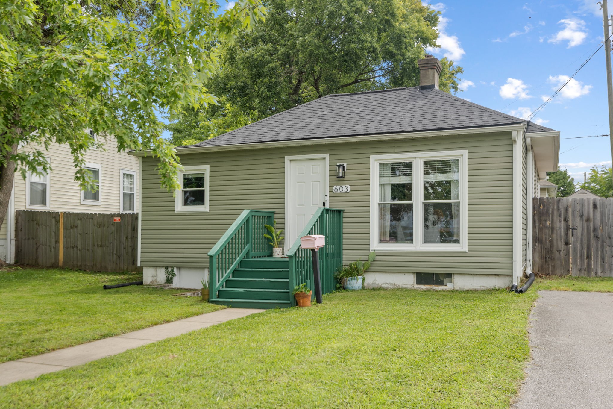 603 Hadley Ave Property Photo 1