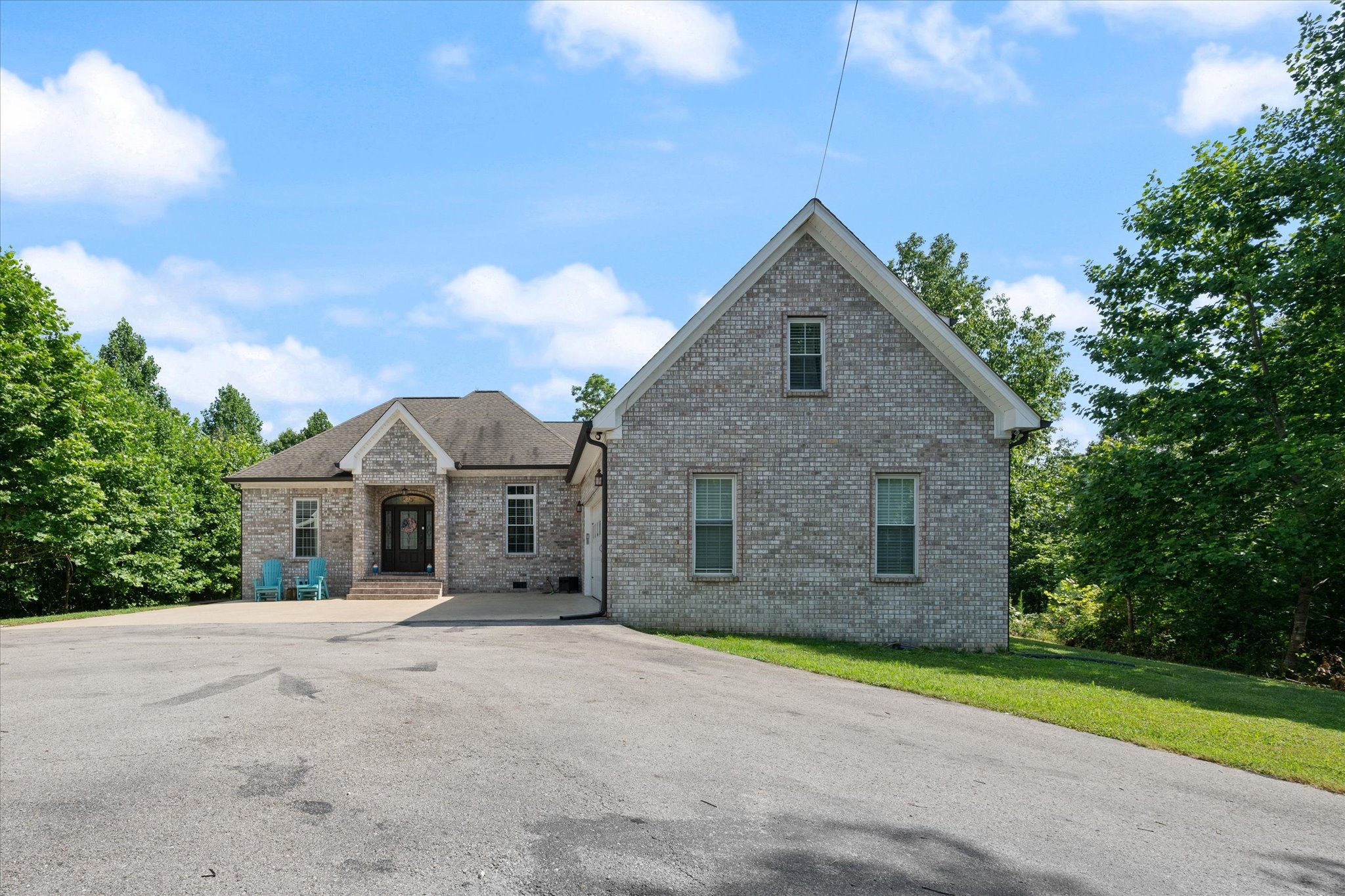 226 Walton Rd Property Photo 1