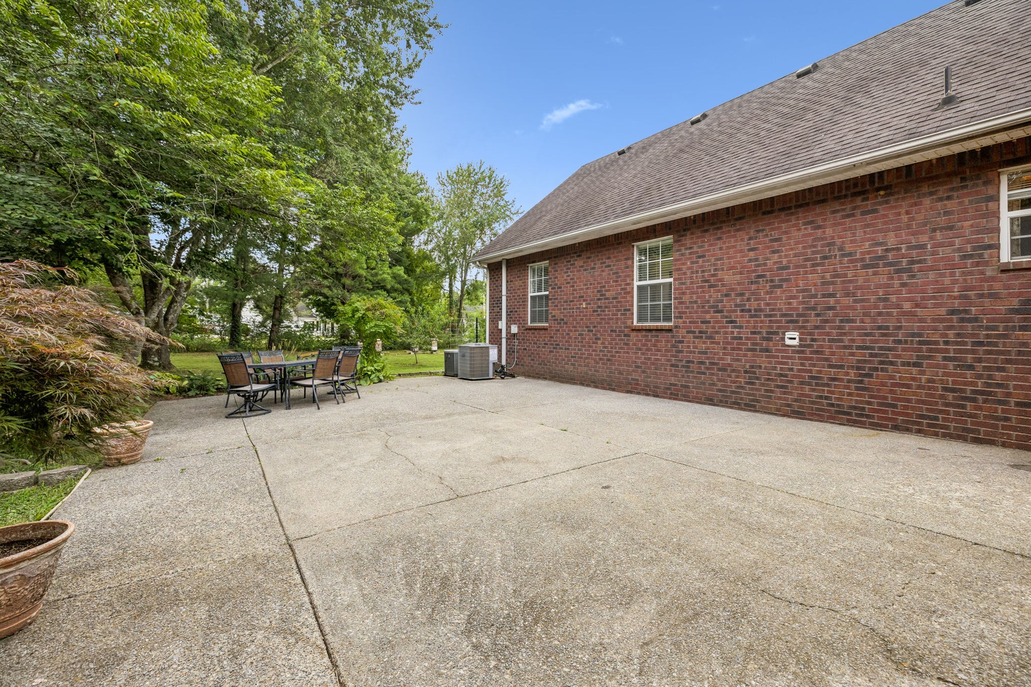 5633 Constantine Dr Property Photo 53