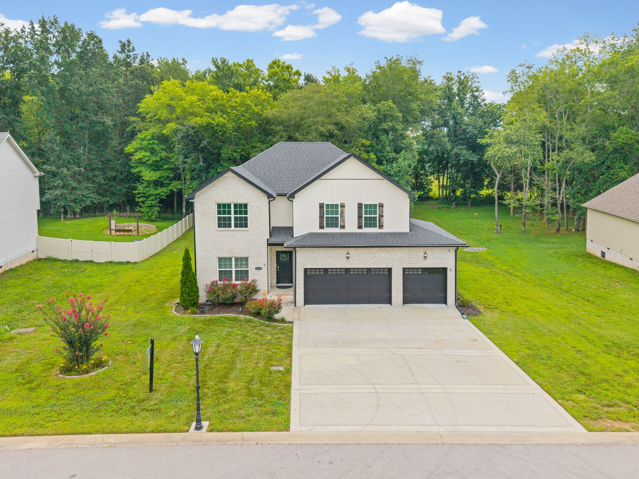 1333 Morning Star Dr Property Photo 1