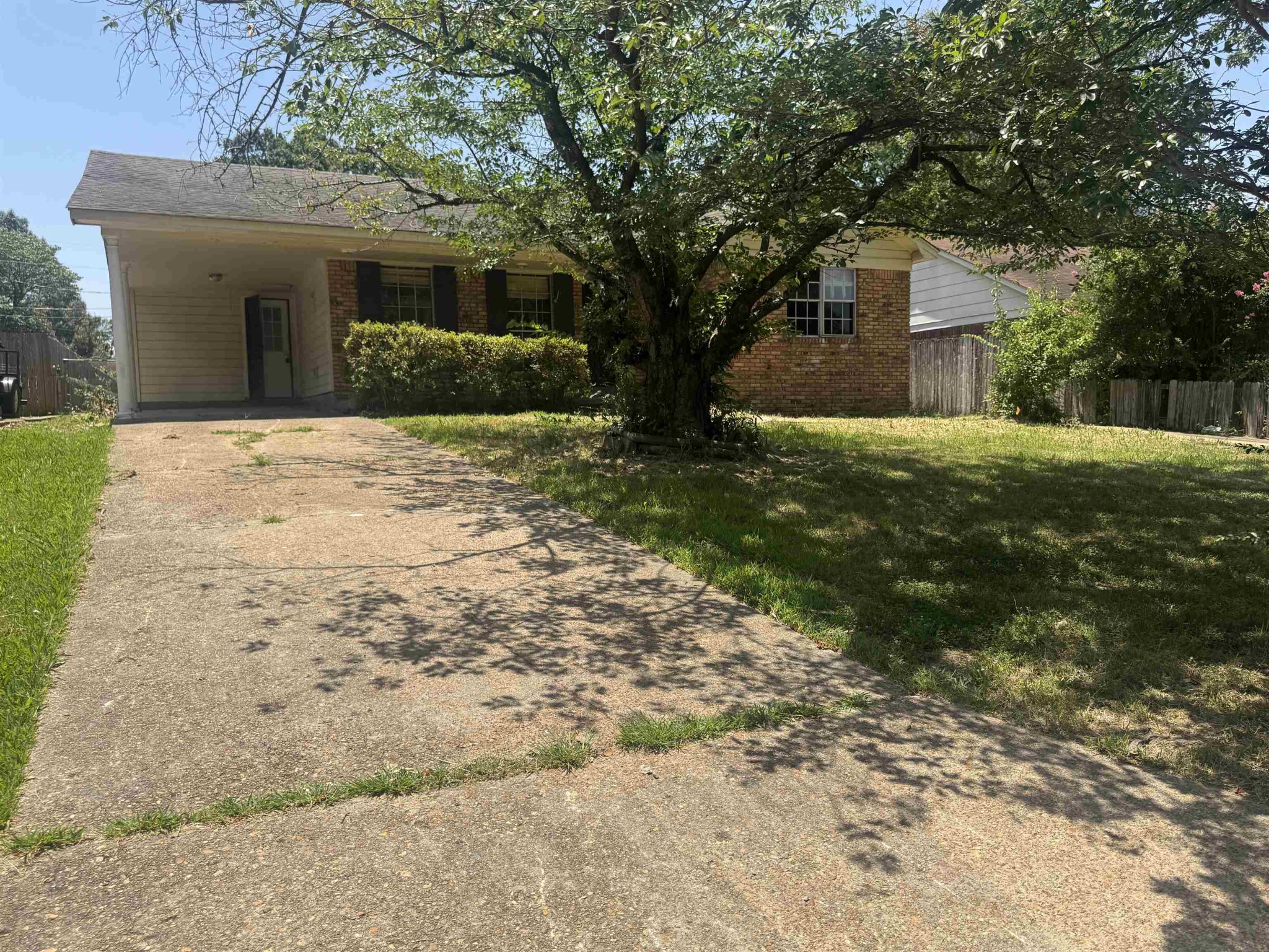 1841 Brookhaven Dr Property Photo 1