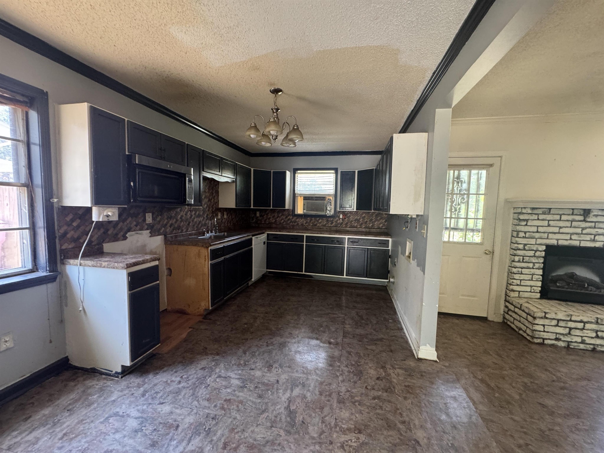 1841 Brookhaven Dr Property Photo 14