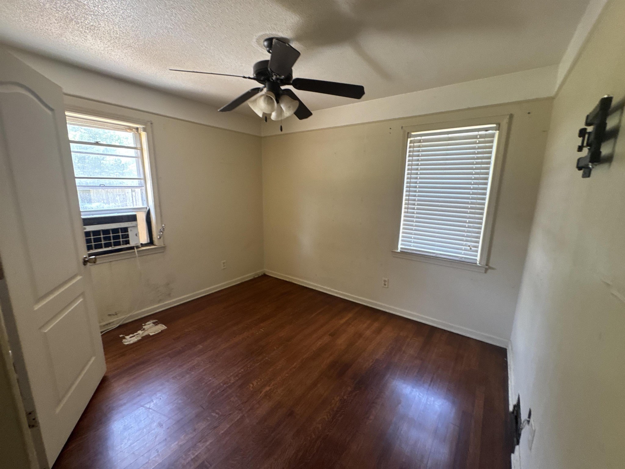 1841 Brookhaven Dr Property Photo 22