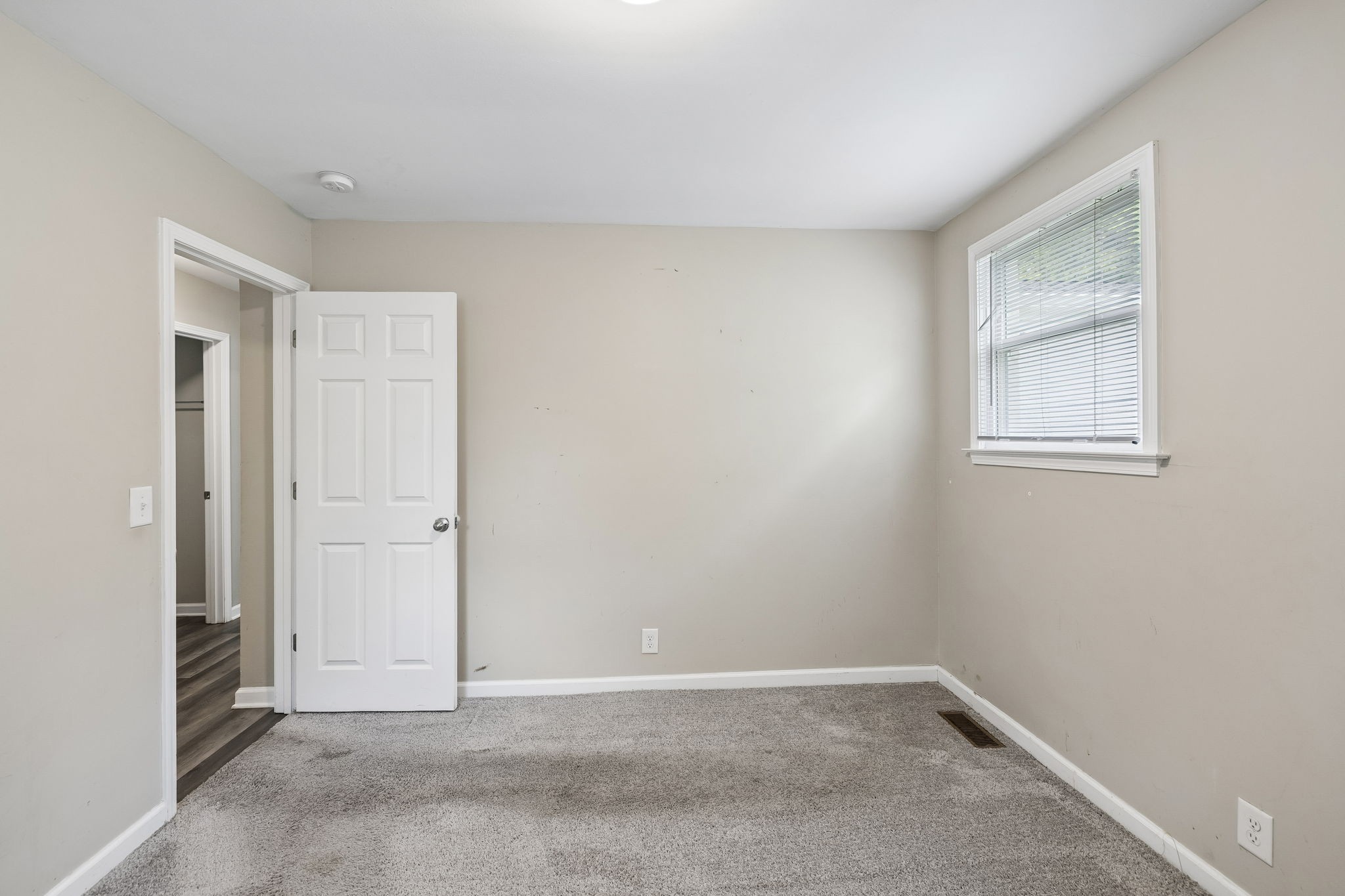 512 Roosevelt Ave Property Photo 38