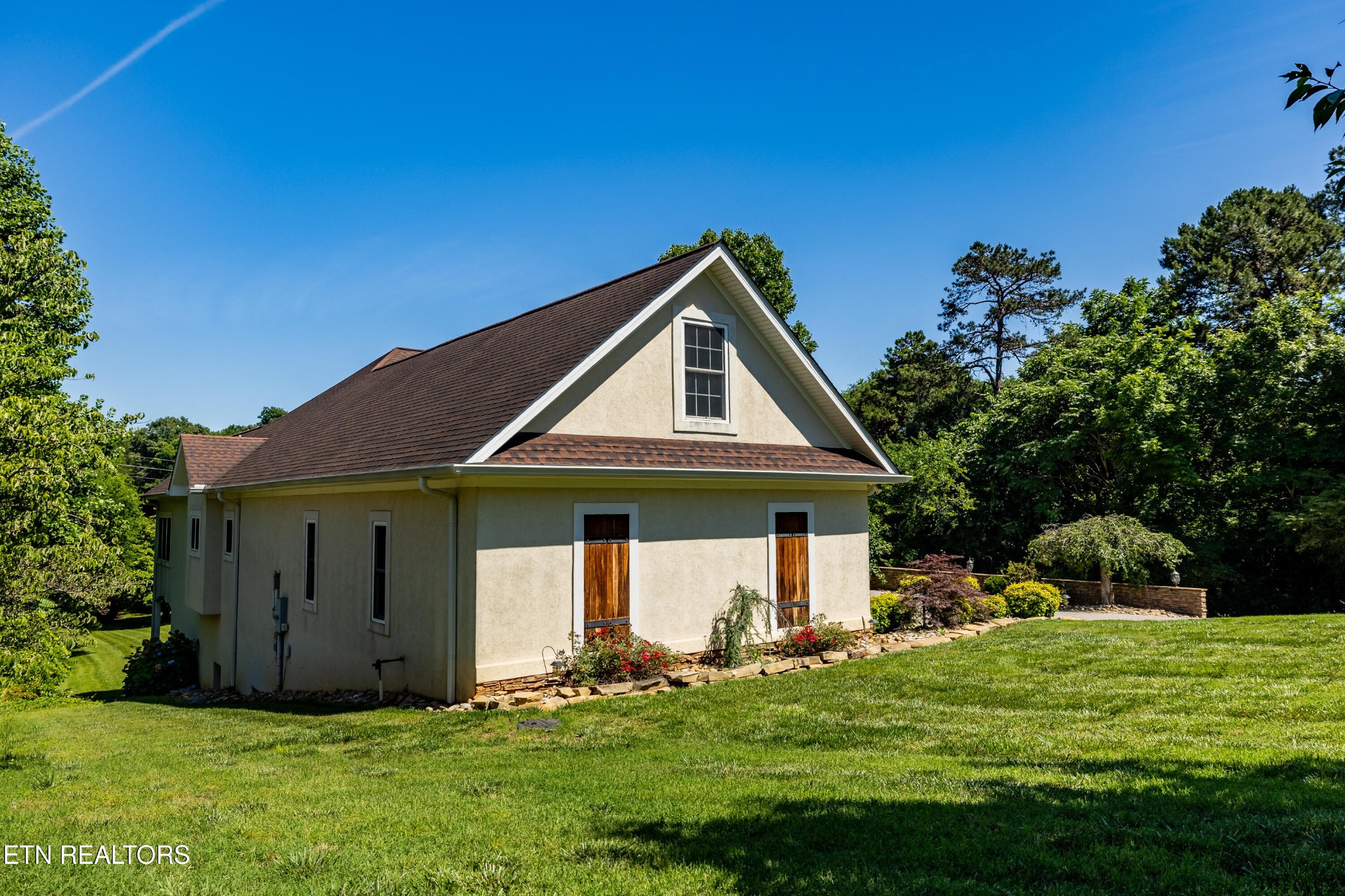 210 Indian Shadows Drive Property Photo 6