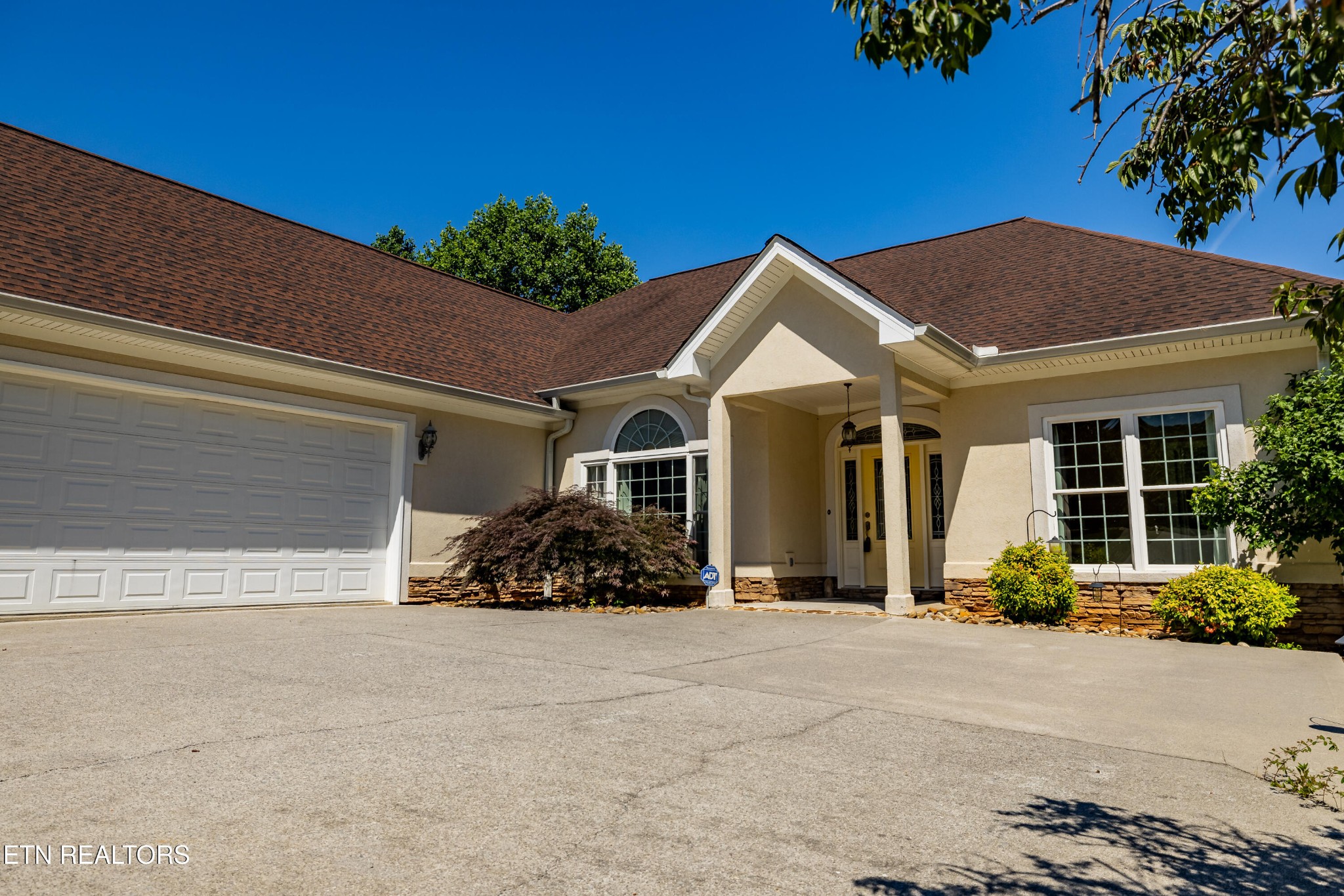 210 Indian Shadows Drive Property Photo 7