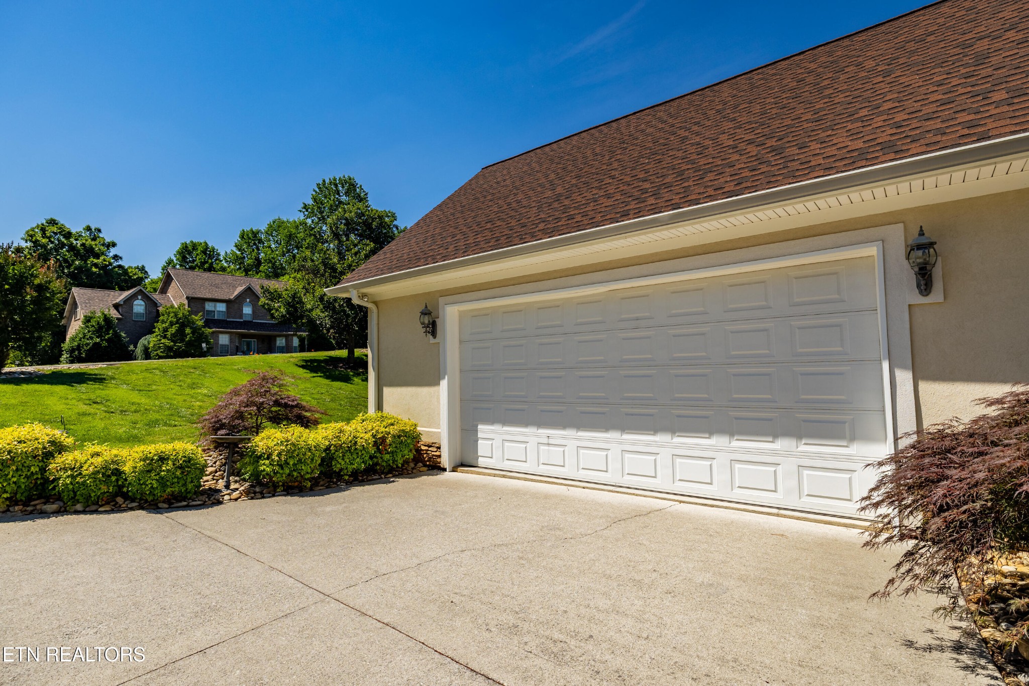210 Indian Shadows Drive Property Photo 8