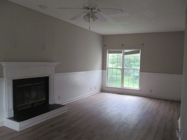 321 Spicewood Ln Property Photo 2