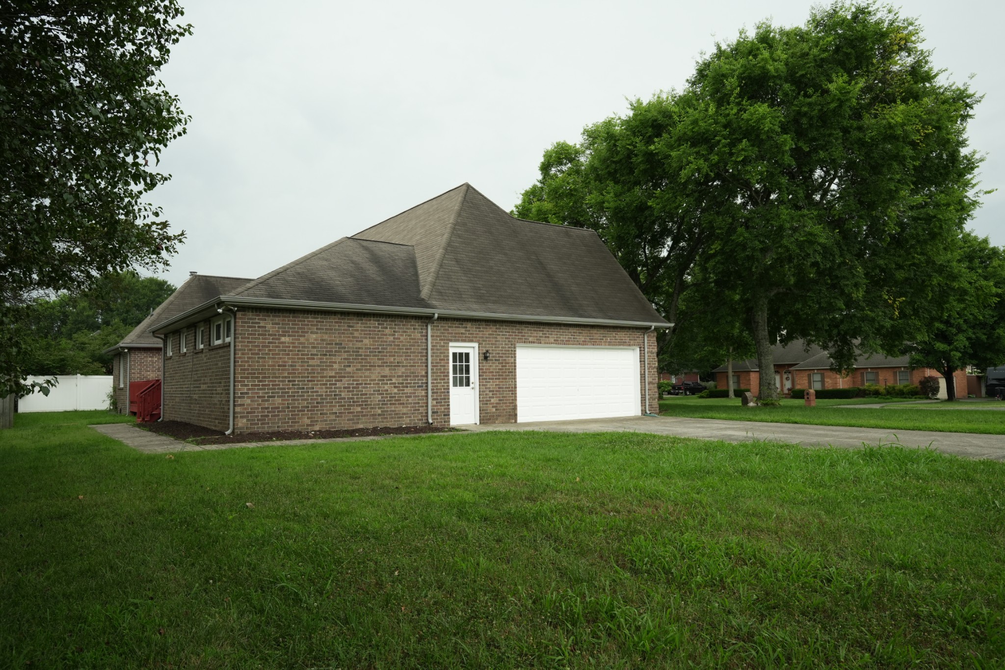 2810 Regenwood Dr Property Photo 26